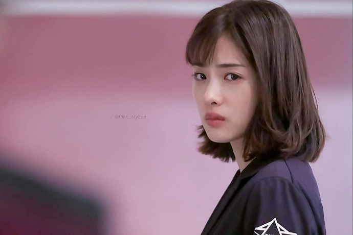 石原里美在《非自然死亡》中的剧照，她的泪已经成为剧中的经典