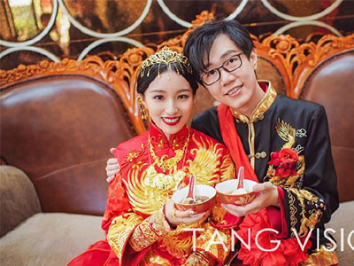中国第一DotA世界冠军结婚 王思聪送豪车当结婚礼物