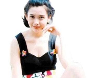 邱淑贞女儿晒出近照 网友感叹基因强大