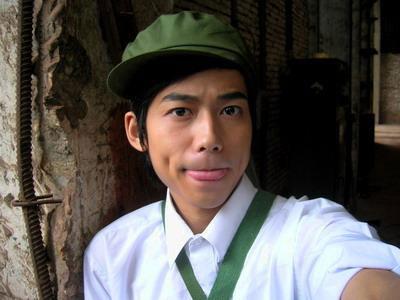 苏醒发微博隐含低俗内容引不满 网友称其把低俗当趣味