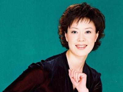 李文静个人资料图片 她的家庭背景是怎样的