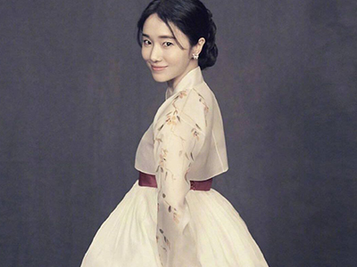 李贞贤婚纱照爆出 一代韩流偶像为何只如流星一闪而过