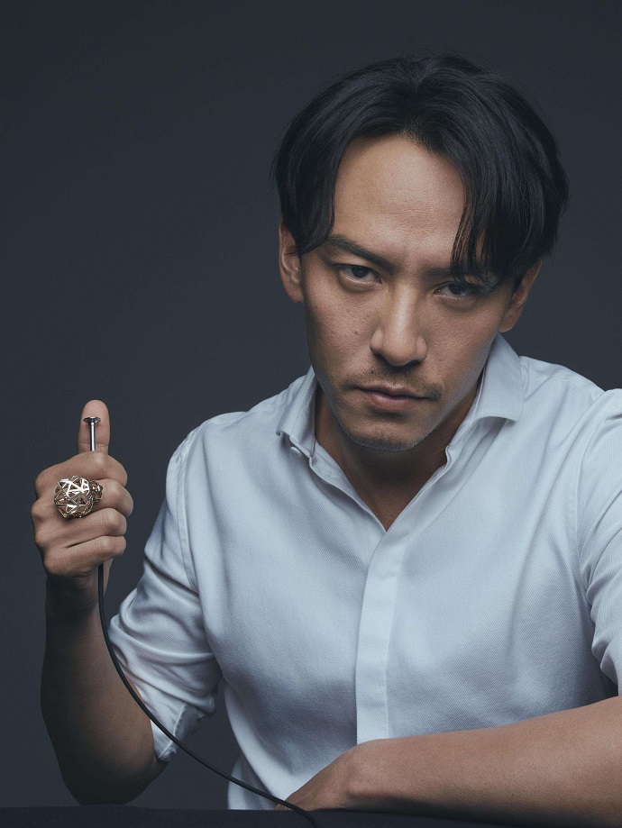 张震不争名逐利，一直默默提升自己的演技