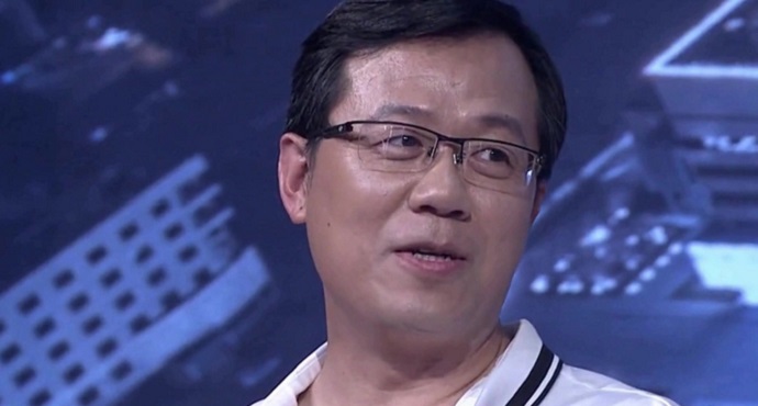 卓伟
