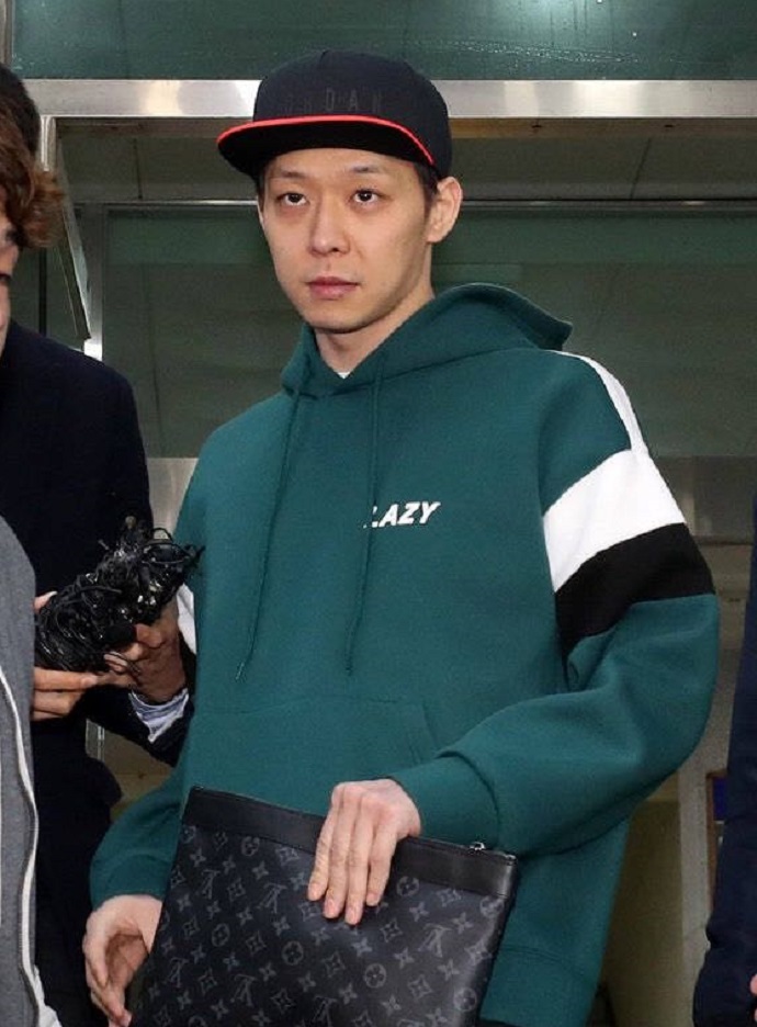 朴有天因涉吸毒接受警方调查