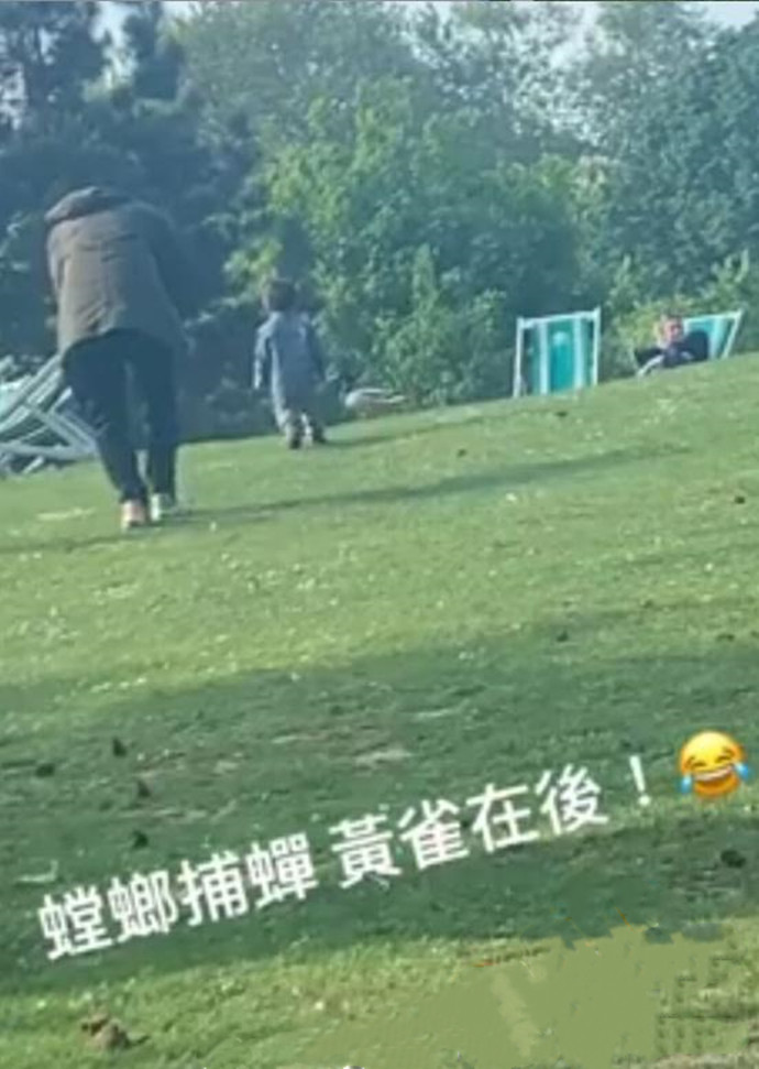 周杰伦被老婆偷拍
