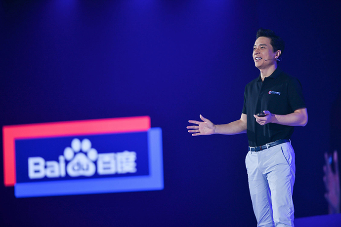 李彦宏照片