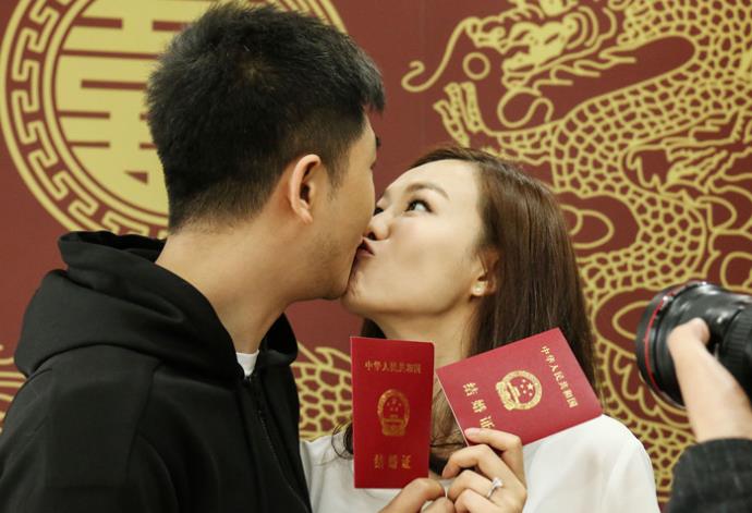 李艾老公照片