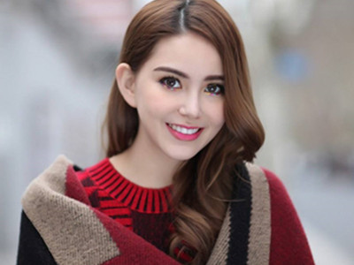 昆凌分享女儿歌声 这是要走爸爸的老路？