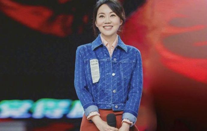 闫妮参加快本