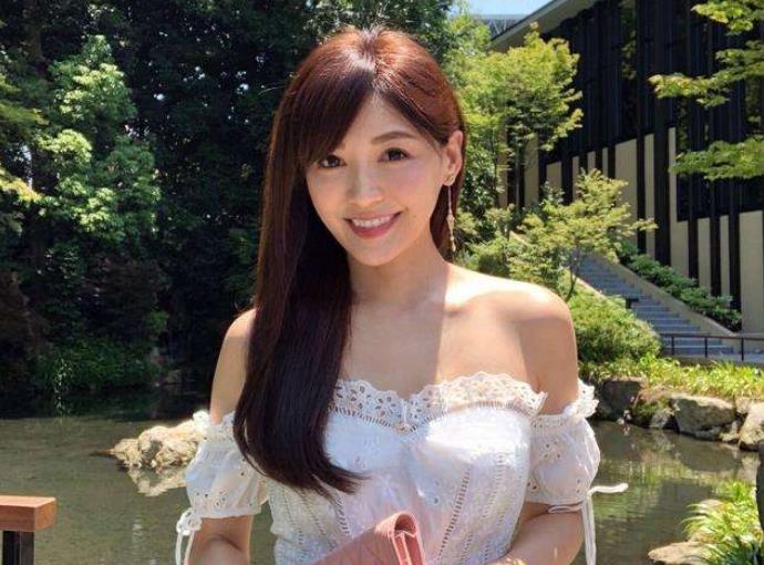 台湾艺人小钟和王怡仁绯闻