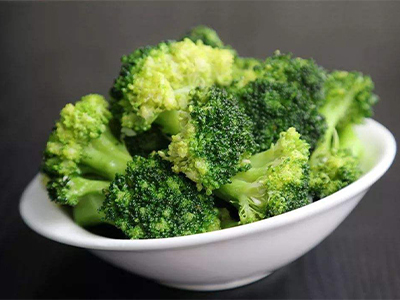 西兰花分子可抑制癌症 一天生吃六斤就问你顶不顶得住
