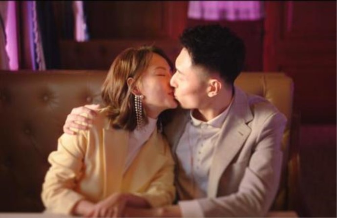 张嘉倪买超