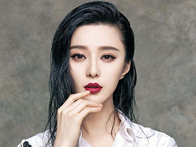范冰冰无名指戒指 疑似已经结婚对象或是李晨？