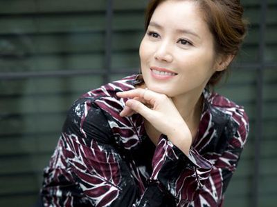 不老女神金成玲近照曝光 网友居然怀疑其怀孕