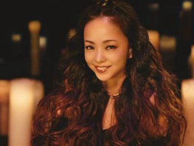 安室奈美惠儿子近照遭网友曝光 不少人惊呼其儿子相貌出众