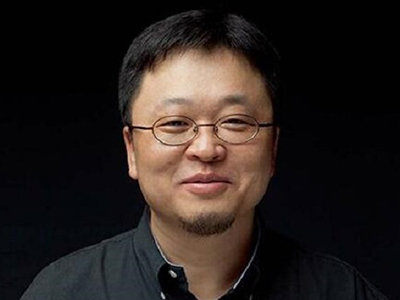 罗永浩机场起争执 网传坚果新机被偷拍险些大打出手