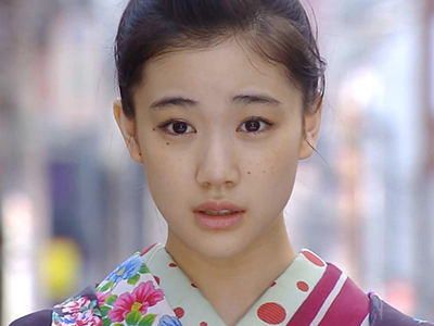 苍井优回应闪婚原因 被问是否未婚先孕奉子成婚
