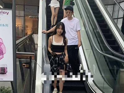 网红zz小黑与王思聪成都街头逛街 zz小黑已37岁是谣传
