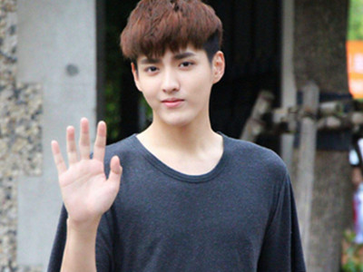 吴亦凡和张子枫的互动暖心 原来吴亦凡也是一位大暖男