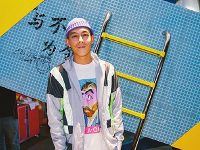 陈冠希再与路人起冲突 做鬼脸骂脏话这次网友支持陈冠希
