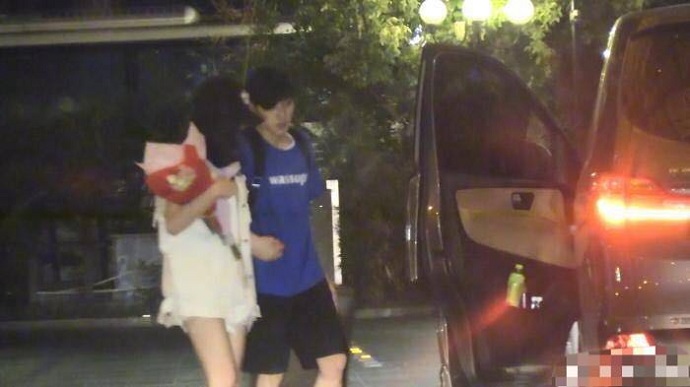 娄艺潇恋情疑曝光