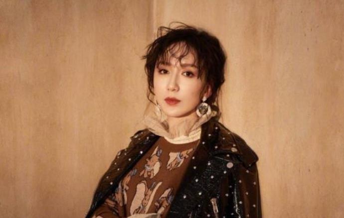 娄艺潇男友是谁