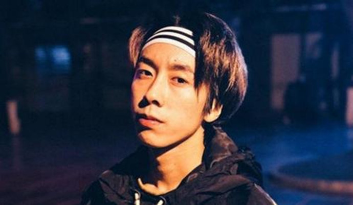不齐舞团照片