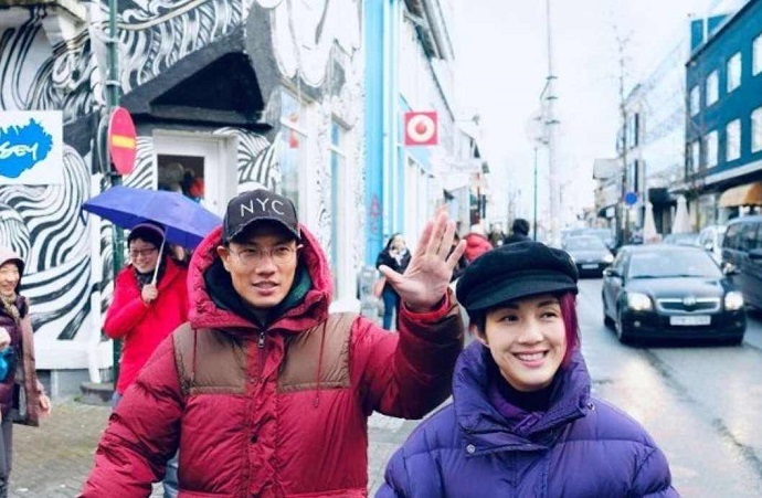 杨千嬅和老公旅行照