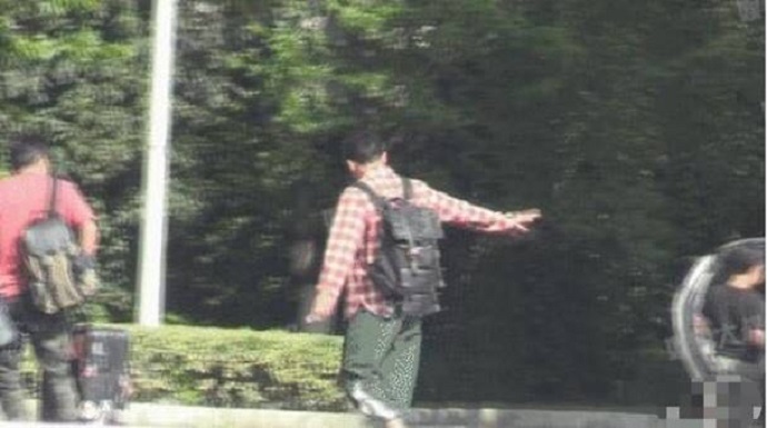 李晨分手后首度现身