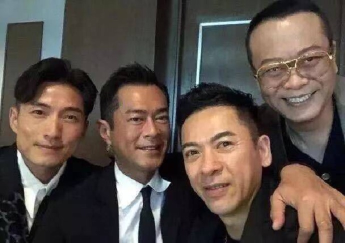 参加婚宴的男嘉宾