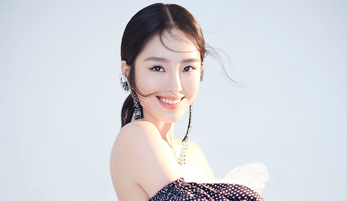 杨采钰个人资料