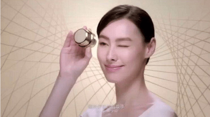 梁洛施双胞胎脑瘫真的吗