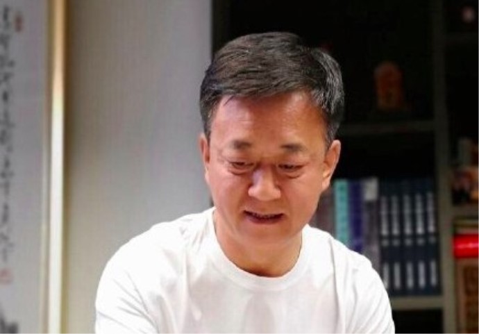 55岁朱军