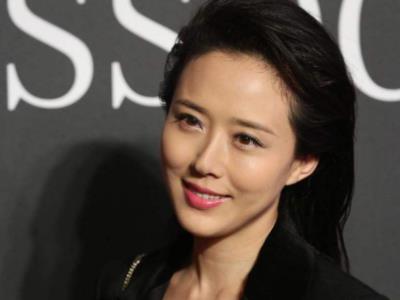 颜丹晨整容前后照片曝光 身陷负面新闻真相如何