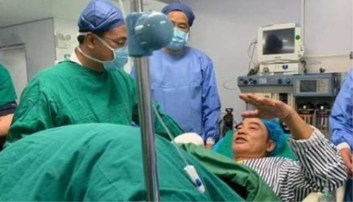 任达华被刺