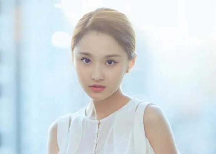 张慧雯为什么会陷入内裤门