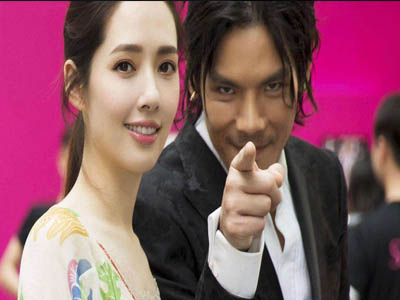 郭碧婷麻花辫 官宣后狂撒狗粮与向佐合体拍情人节大片