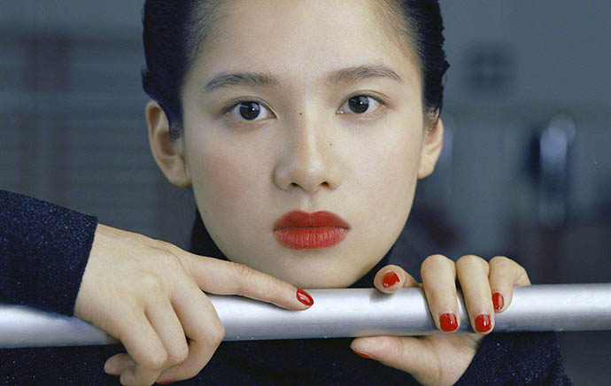 屈楚萧与张婧仪分别是谁