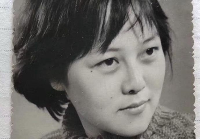 彭小莲去世