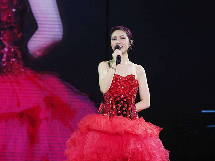 杨千嬅举办世界巡回演唱会