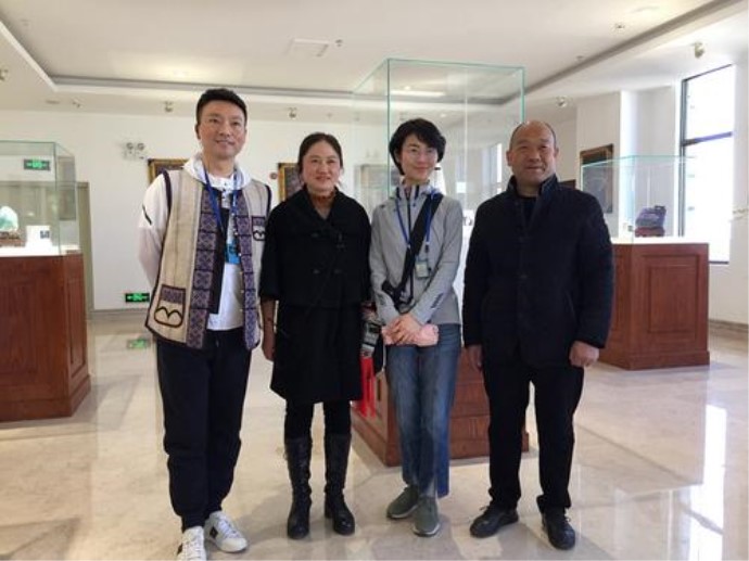 主持人康辉简介