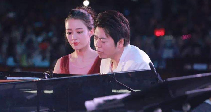 朗朗与爱丽丝同台演出