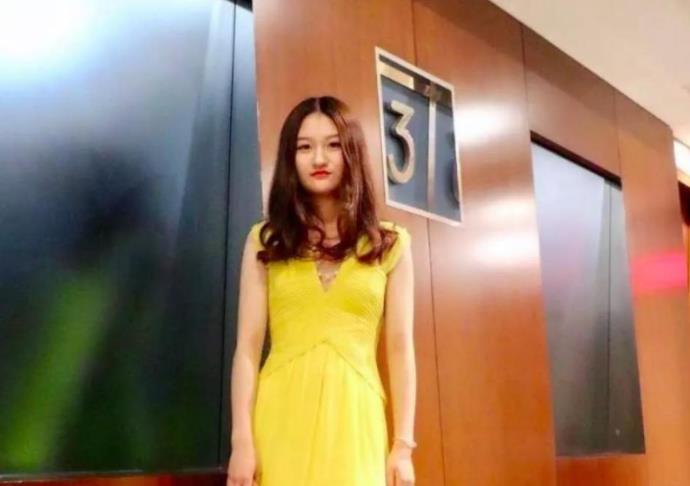 陆子艺结婚的照片是真的吗 
