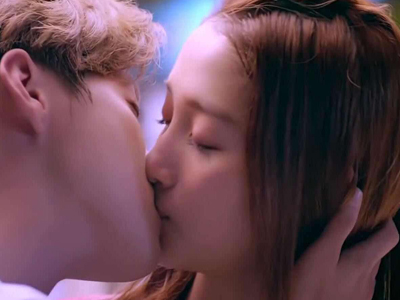 关晓彤探班鹿晗 男方自曝结婚年龄已过两人还有什么打算