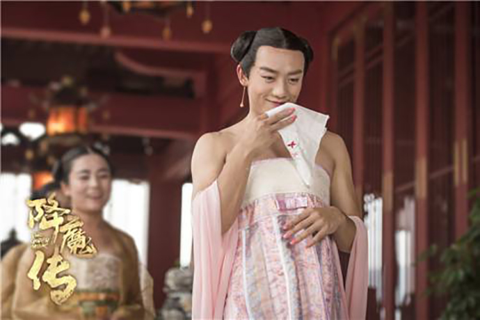 郑凯女装也如邓超辣眼睛