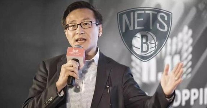 蔡崇信现身布鲁克林篮网发布会