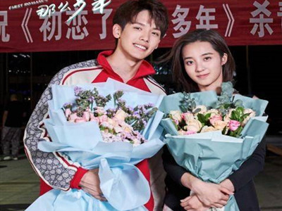 王以纶《初恋了那么多年》杀青 网友看到王以纶直呼恋爱了	