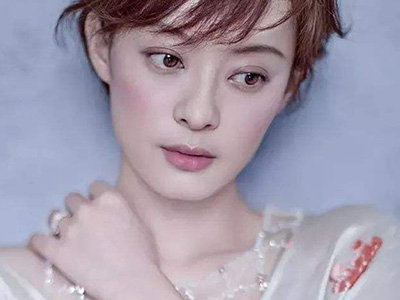 孙俪请求停止偷拍 娘娘耍大牌“怒”指拍摄者停止偷拍？