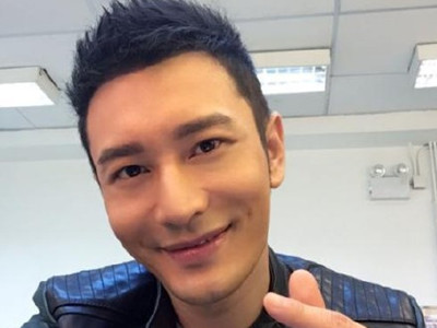 黄晓明回应明学 霸道总裁也有可爱的一面